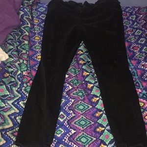 KNEE DISTRESSED BLACK AMERICAN EAGLE JEANS